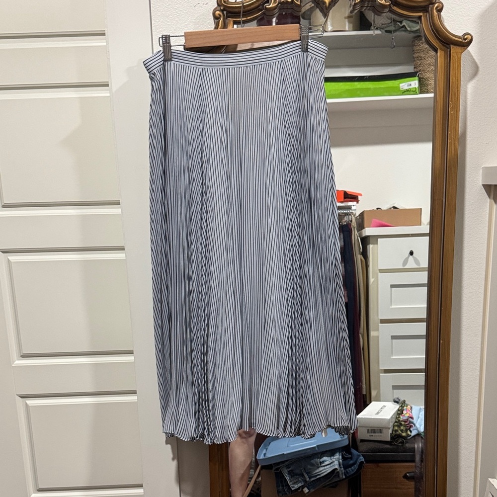 Maeve Vertical-Striped A-Line Midi Skirt - Gray & White